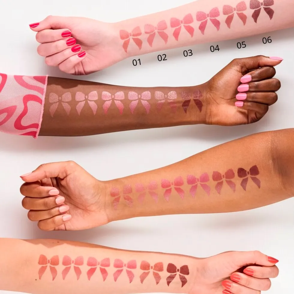 Essence Satin Glow 02 Blushin It Luminous Shine Lipstick