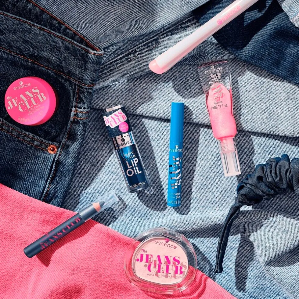 Essence The Jeans Club 01 Eye & Face Bouncy Luminizer Highlighter