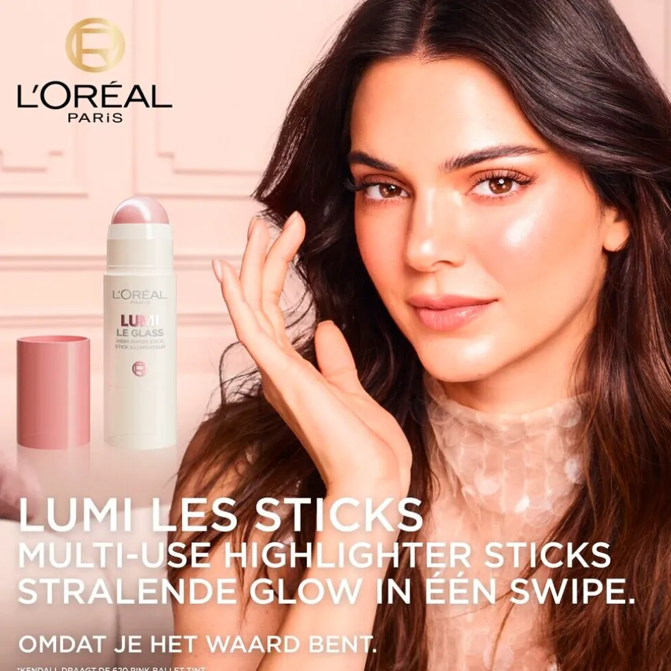 L'Oréal Paris Lumi Le Glow 635 Golden Couture Highlighter Stick