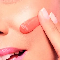 L'Oréal Paris Revitalift Red Cream