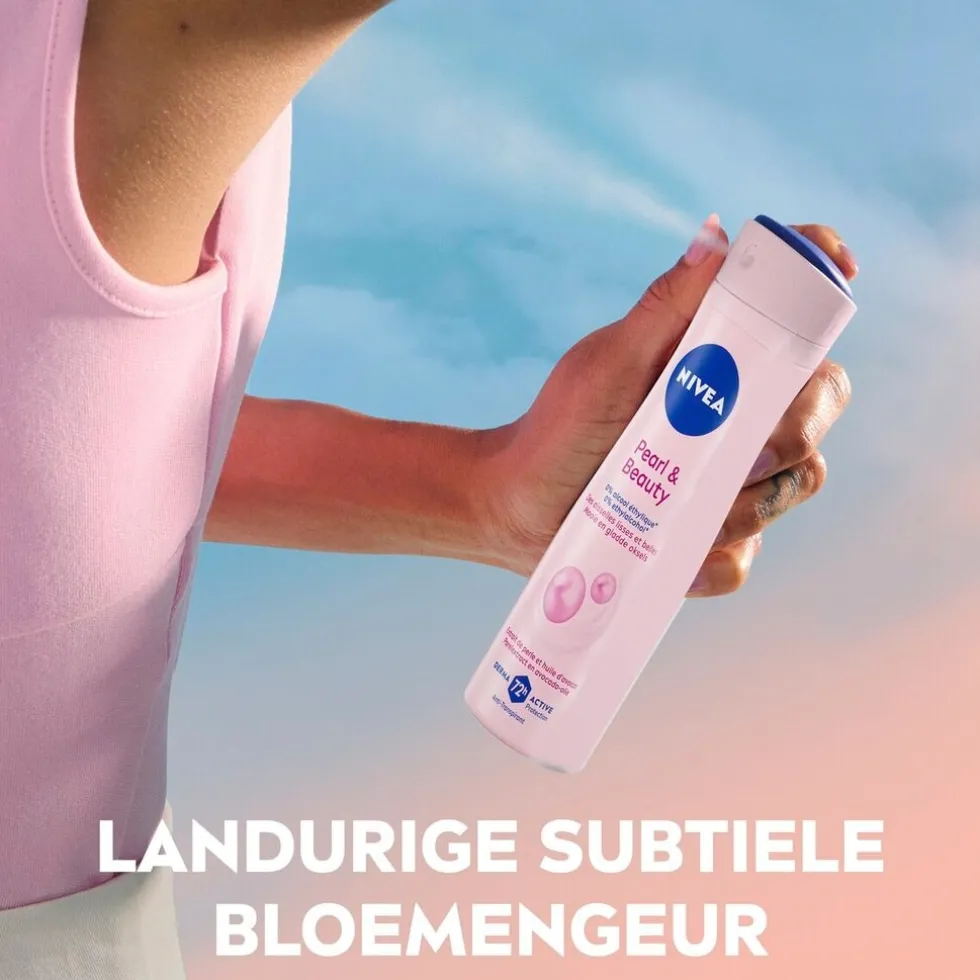 NIVEA Pearl & Beauty Deodorant Spray
